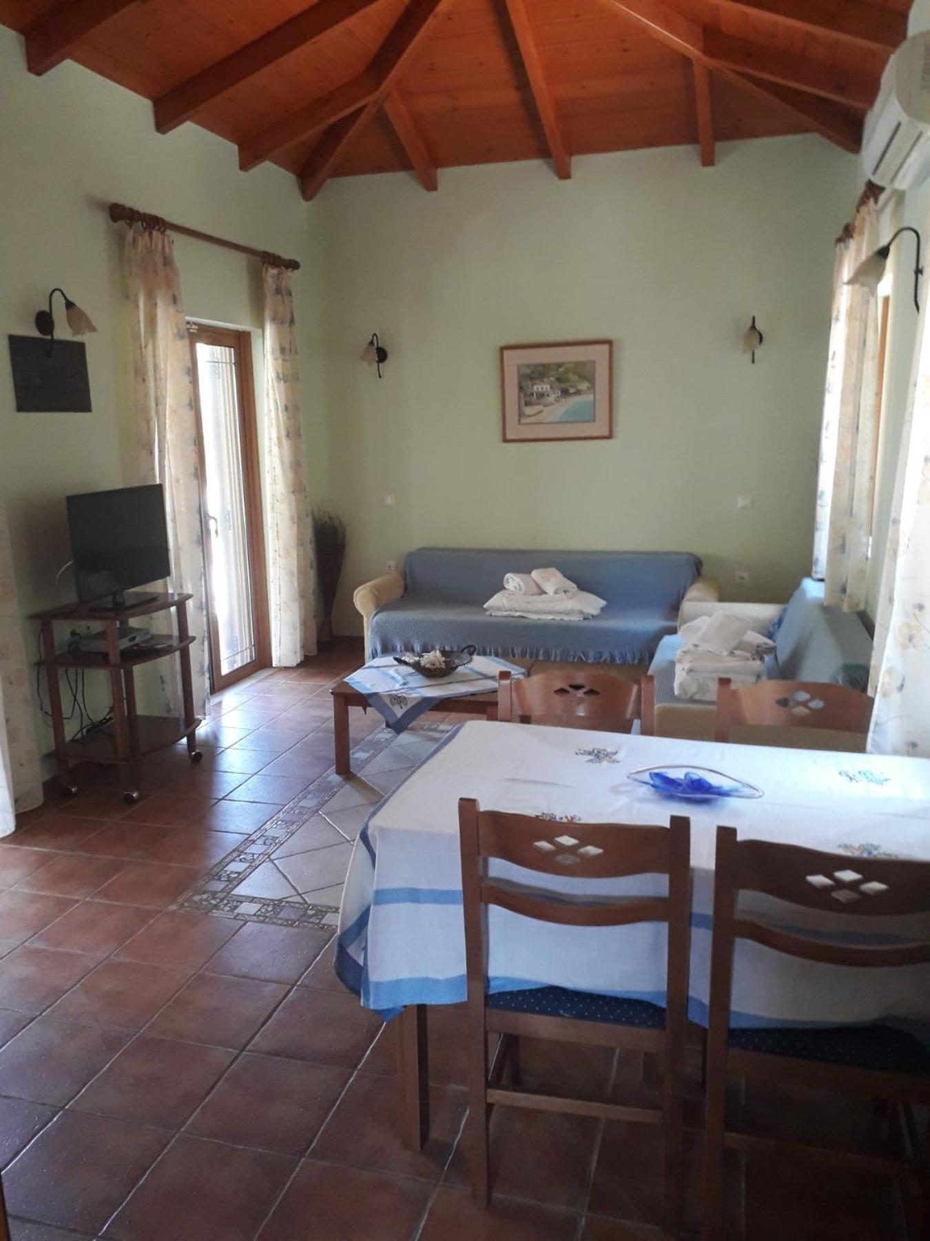 Agios Nikitas Dolphins Apartment Exterior photo