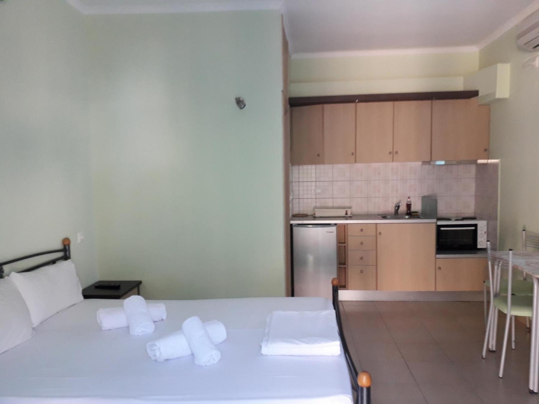 Agios Nikitas Dolphins Apartment Exterior photo